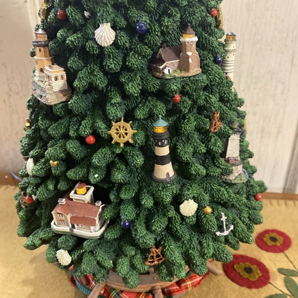 Danbury Mint Captain's Lighthouse Christmas Tree Complete w/ Accessories & Box - Picture 7 of 16